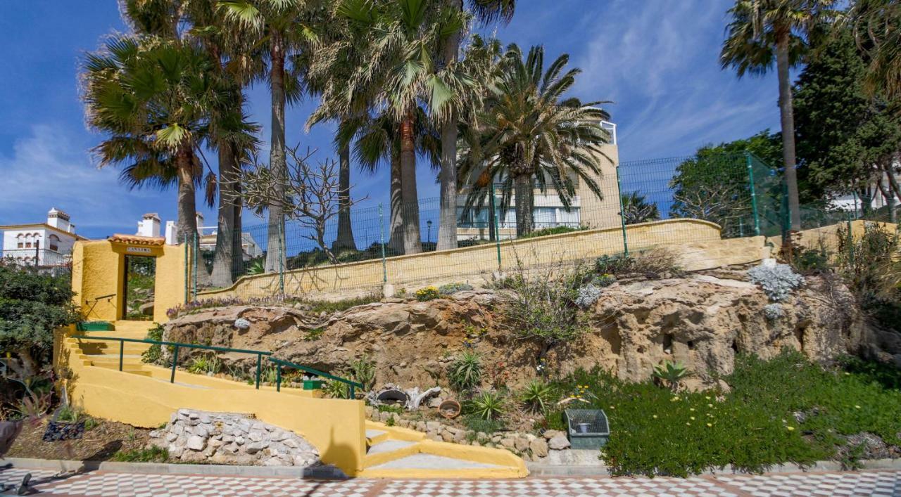 Fantanstico Apartamento Sobre El Mar Benalmádena Exterior photo